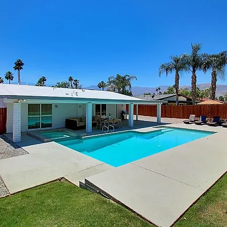 Escape To Palm Desert
